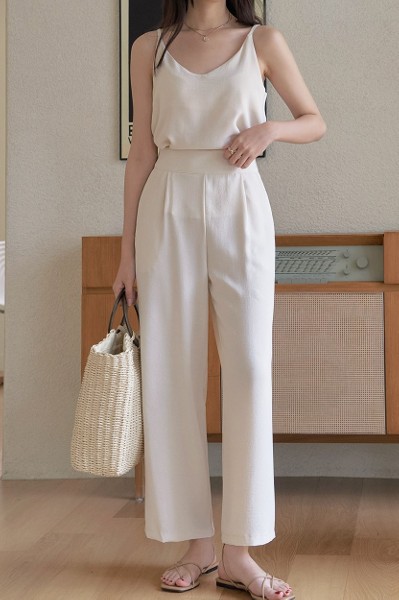 Call Sleeveless Pants Set